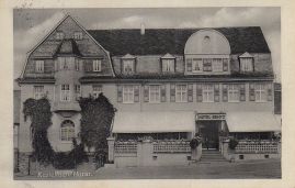 Hier geht es zur Karte mit dem Motiv 'Frontalaufnahme des ehemaligen Hotels Bentz'